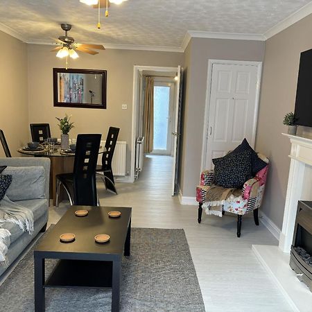 Cosy Corner - 2 Beds, Free Parking, Next To Southampton General Hospital Villa Ngoại thất bức ảnh