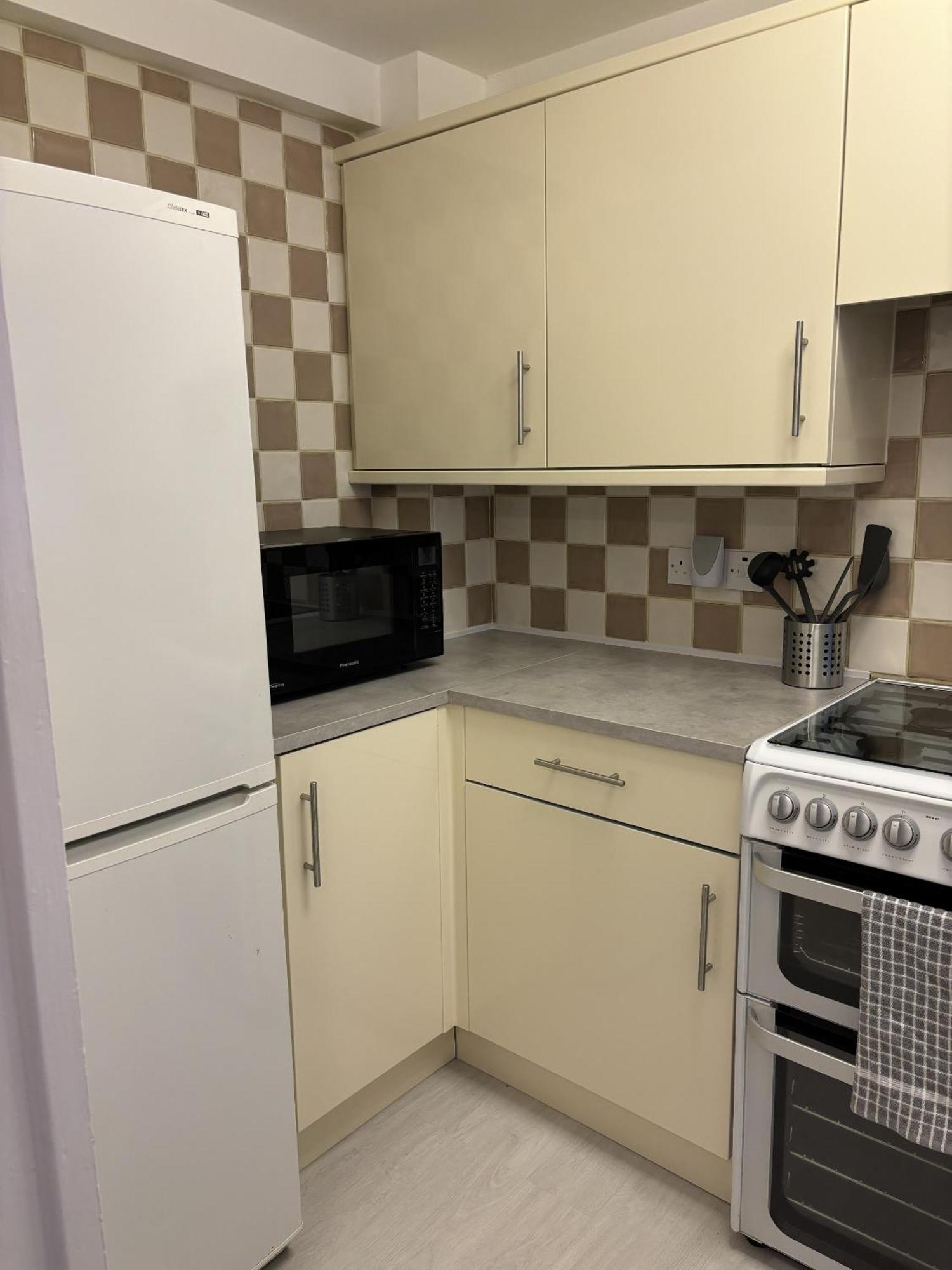 Cosy Corner - 2 Beds, Free Parking, Next To Southampton General Hospital Villa Ngoại thất bức ảnh